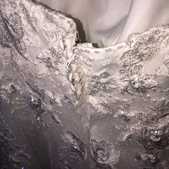 Maggie Sottero Meryl Lane Tea length wedding gown - Picture 6 of 12